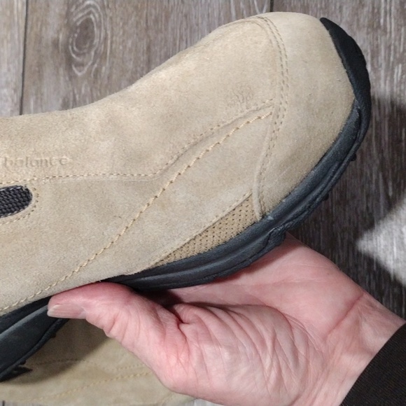 New Balance tan suede loafers. Size 9.5 - Picture 13 of 14